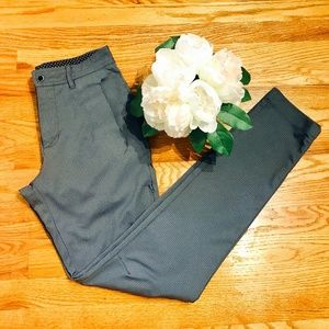 Lululemon woman's grey causal pant size 29(M)